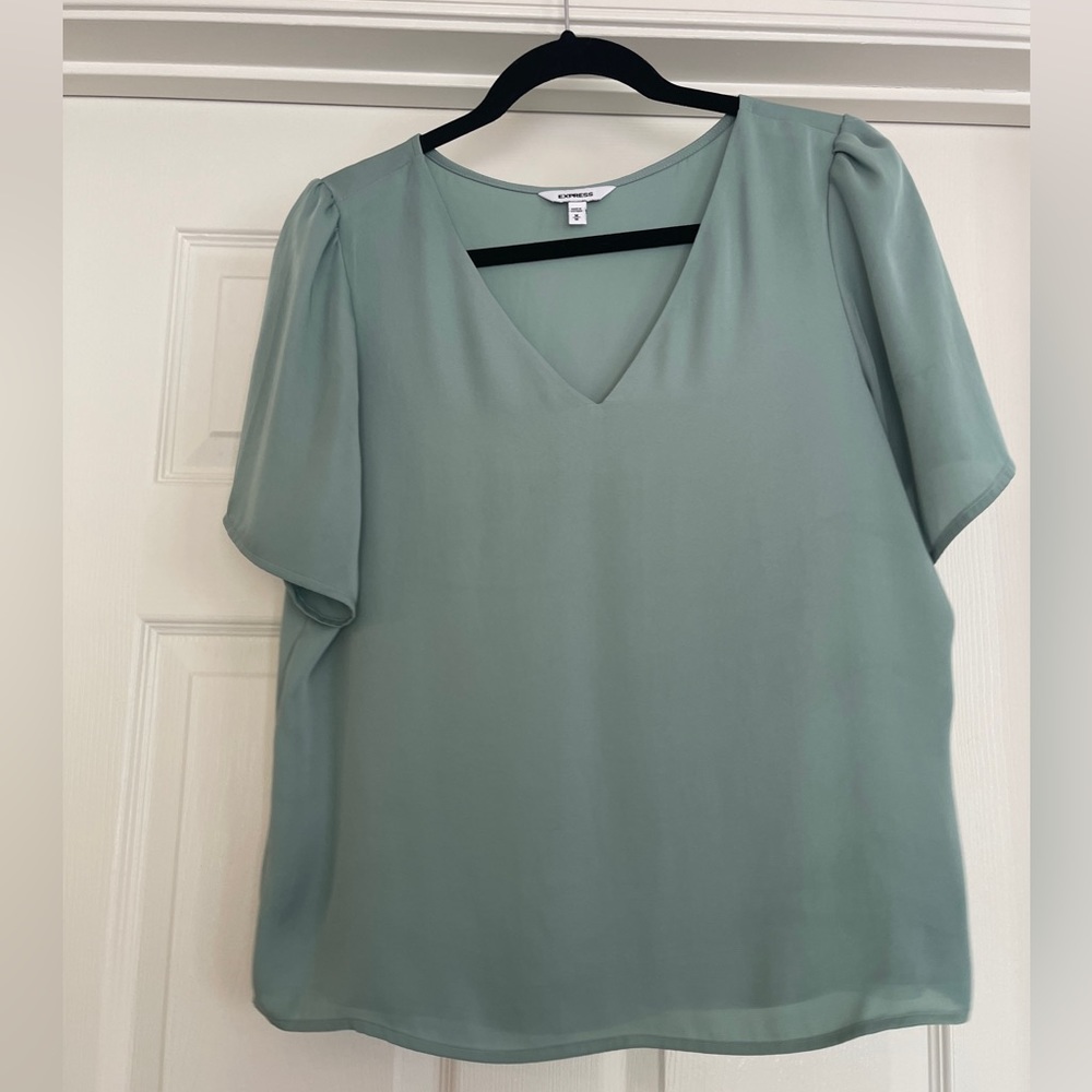 Express shirt sleeve shirt size medium sage green